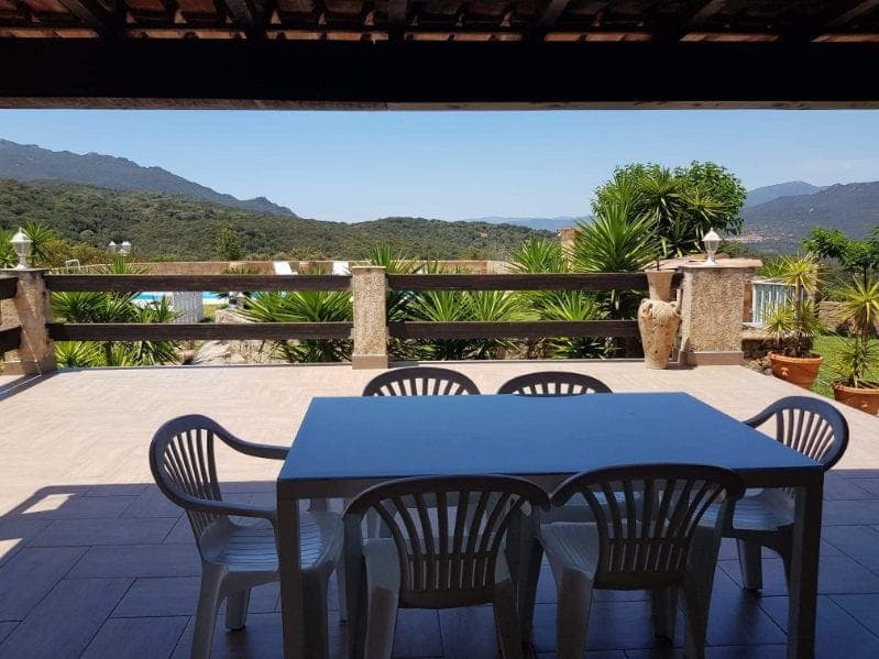 Vue de la piscine
